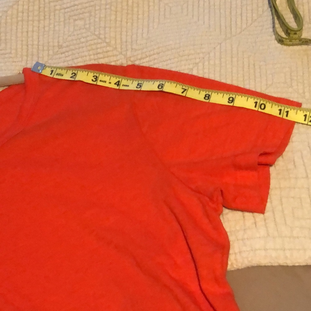 Split-back Tee - Picture 8 of 8